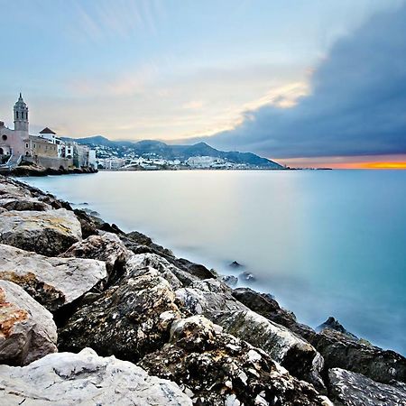 Villa Med Sitges Bagian luar foto
