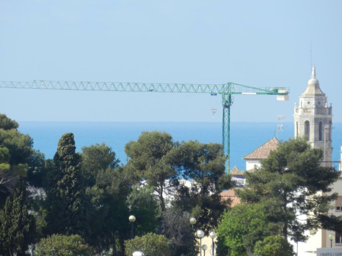Villa Med Sitges Bagian luar foto