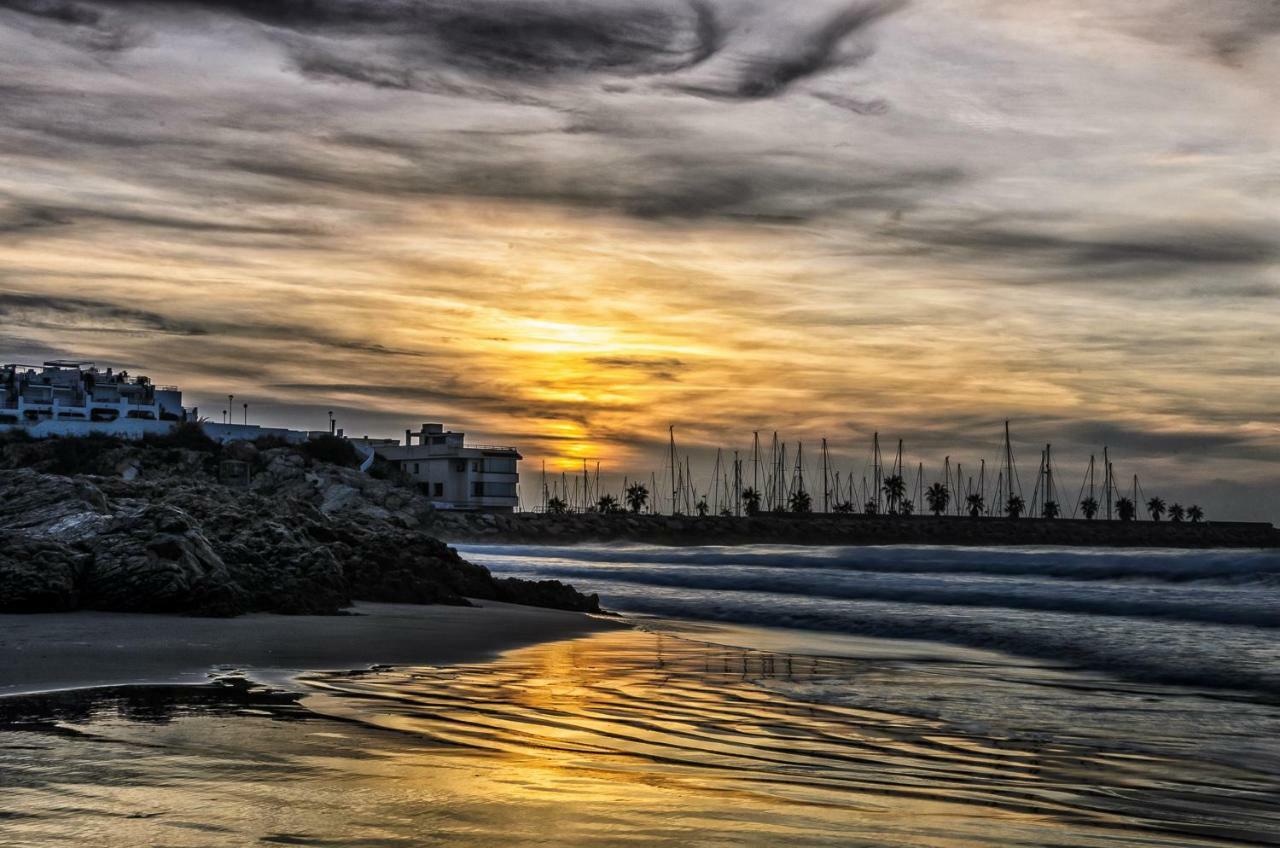 Villa Med Sitges Bagian luar foto